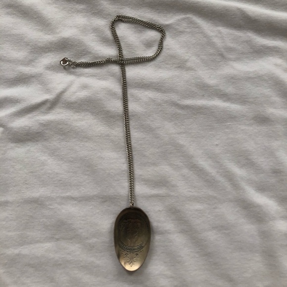 Spoon Necklace - Picture 2 of 4